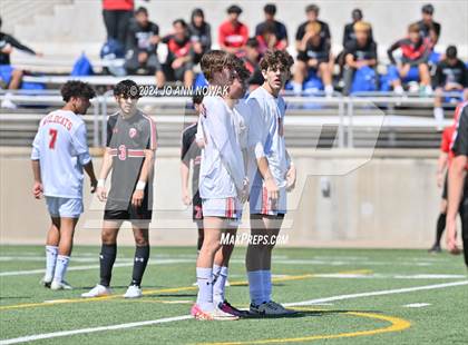 Thumbnail 3 in Tyler Legacy vs. Cypress Woods (UIL 6A Regional Semifinal) photogallery.