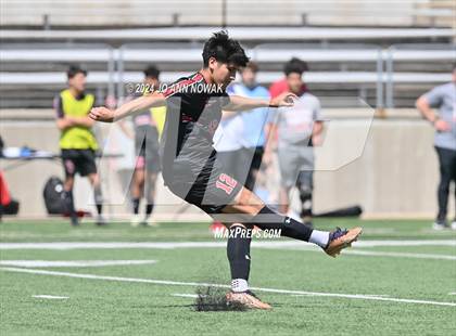 Thumbnail 1 in Tyler Legacy vs. Cypress Woods (UIL 6A Regional Semifinal) photogallery.