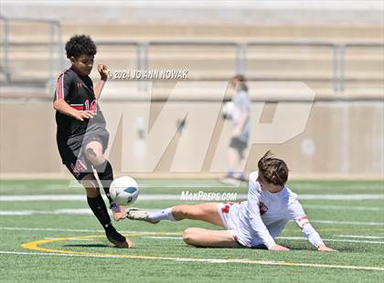 Thumbnail 1 in Tyler Legacy vs. Cypress Woods (UIL 6A Regional Semifinal) photogallery.