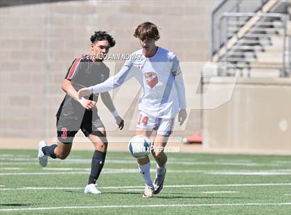 Thumbnail 2 in Tyler Legacy vs. Cypress Woods (UIL 6A Regional Semifinal) photogallery.