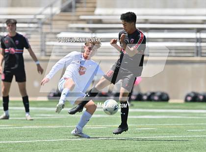 Thumbnail 3 in Tyler Legacy vs. Cypress Woods (UIL 6A Regional Semifinal) photogallery.