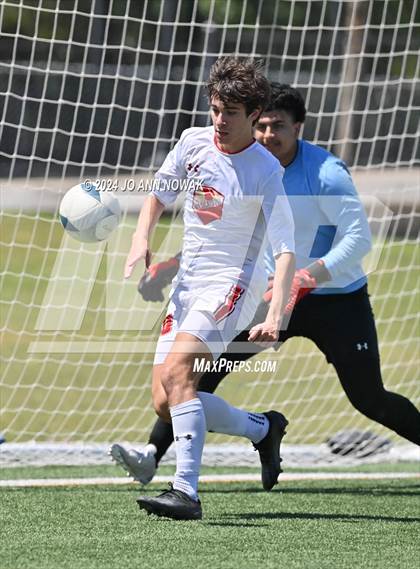 Thumbnail 3 in Tyler Legacy vs. Cypress Woods (UIL 6A Regional Semifinal) photogallery.