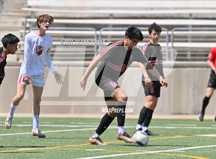 Thumbnail 1 in Tyler Legacy vs. Cypress Woods (UIL 6A Regional Semifinal) photogallery.