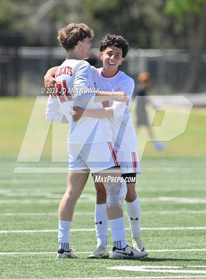 Thumbnail 3 in Tyler Legacy vs. Cypress Woods (UIL 6A Regional Semifinal) photogallery.