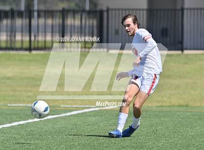 Thumbnail 3 in Tyler Legacy vs. Cypress Woods (UIL 6A Regional Semifinal) photogallery.
