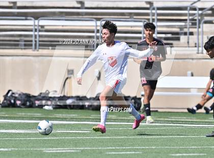 Thumbnail 1 in Tyler Legacy vs. Cypress Woods (UIL 6A Regional Semifinal) photogallery.