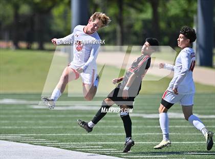 Thumbnail 3 in Tyler Legacy vs. Cypress Woods (UIL 6A Regional Semifinal) photogallery.