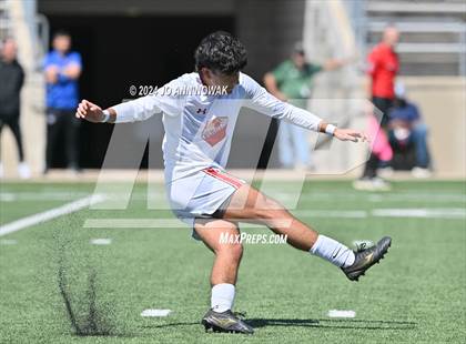 Thumbnail 1 in Tyler Legacy vs. Cypress Woods (UIL 6A Regional Semifinal) photogallery.