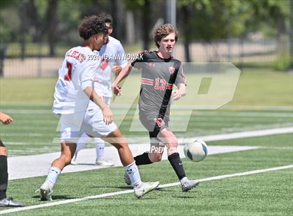 Thumbnail 3 in Tyler Legacy vs. Cypress Woods (UIL 6A Regional Semifinal) photogallery.