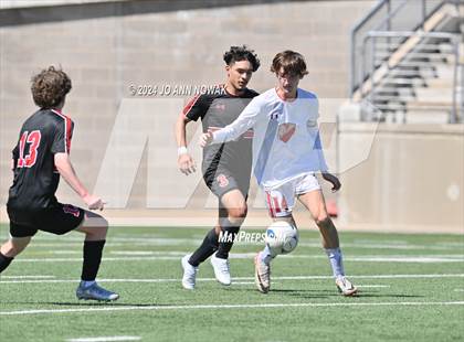Thumbnail 3 in Tyler Legacy vs. Cypress Woods (UIL 6A Regional Semifinal) photogallery.