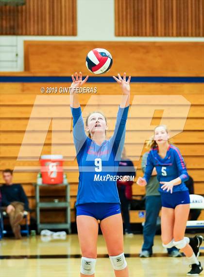 Thumbnail 1 in Acalanes vs. Tamalpais (CIF NCS D3 Semifinal) photogallery.