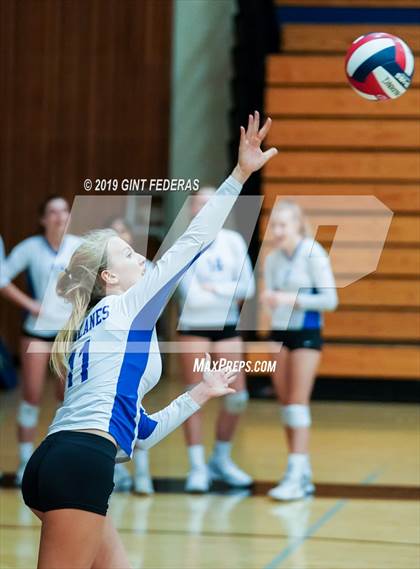 Thumbnail 3 in Acalanes vs. Tamalpais (CIF NCS D3 Semifinal) photogallery.