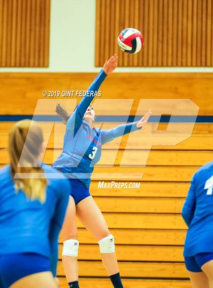 Thumbnail 2 in Acalanes vs. Tamalpais (CIF NCS D3 Semifinal) photogallery.