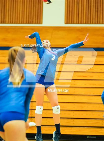 Thumbnail 1 in Acalanes vs. Tamalpais (CIF NCS D3 Semifinal) photogallery.