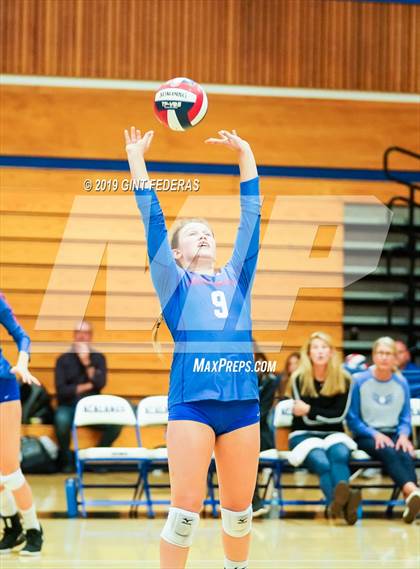 Thumbnail 3 in Acalanes vs. Tamalpais (CIF NCS D3 Semifinal) photogallery.