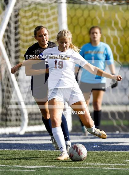 Thumbnail 2 in Ridgeline vs. Logan (UHSAA 4A Second Round) photogallery.