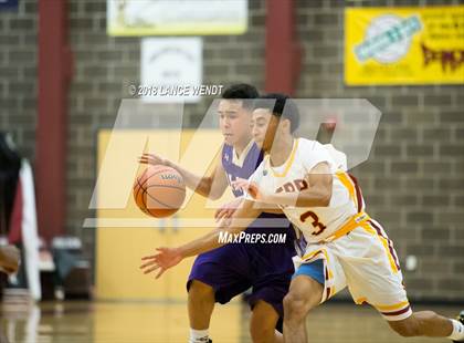 Thumbnail 3 in Holy Family vs. Sierra photogallery.