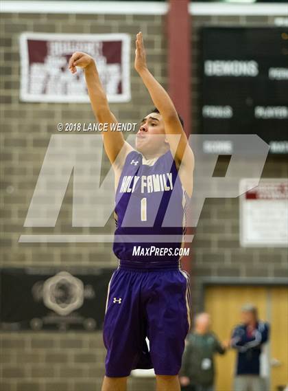 Thumbnail 3 in Holy Family vs. Sierra photogallery.