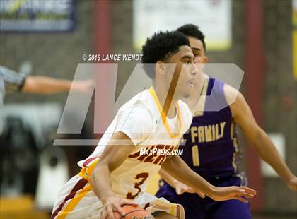 Thumbnail 1 in Holy Family vs. Sierra photogallery.