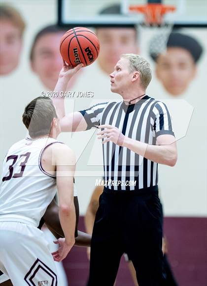 Thumbnail 2 in Grant vs. Whitney (CIF SJS D2 Semifinal) photogallery.
