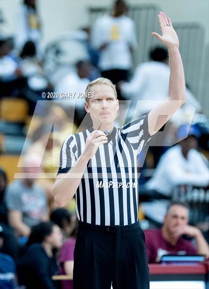 Thumbnail 1 in Grant vs. Whitney (CIF SJS D2 Semifinal) photogallery.