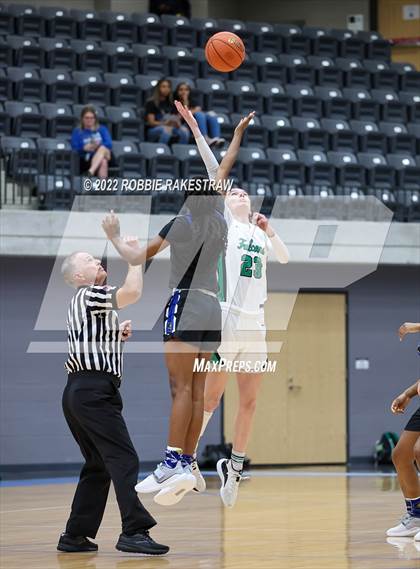 Thumbnail 3 in Lake Dallas vs. Mansfield Summit (UIL 5A Quarterfinals) photogallery.
