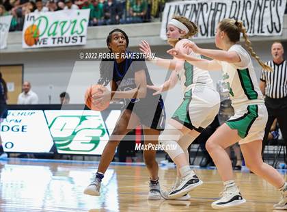 Thumbnail 2 in Lake Dallas vs. Mansfield Summit (UIL 5A Quarterfinals) photogallery.