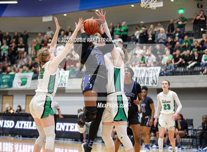 Thumbnail 2 in Lake Dallas vs. Mansfield Summit (UIL 5A Quarterfinals) photogallery.