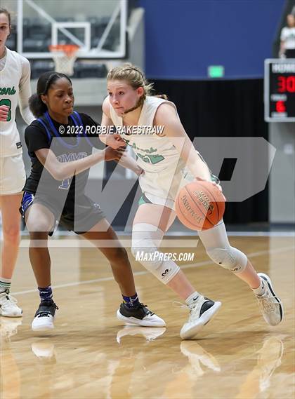 Thumbnail 2 in Lake Dallas vs. Mansfield Summit (UIL 5A Quarterfinals) photogallery.