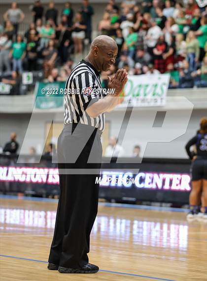 Thumbnail 3 in Lake Dallas vs. Mansfield Summit (UIL 5A Quarterfinals) photogallery.