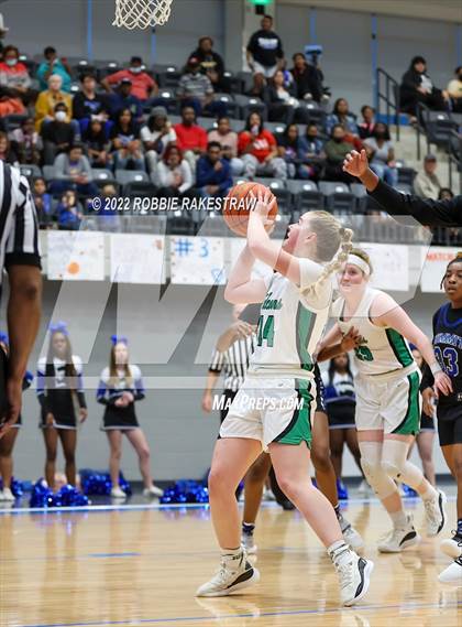 Thumbnail 3 in Lake Dallas vs. Mansfield Summit (UIL 5A Quarterfinals) photogallery.