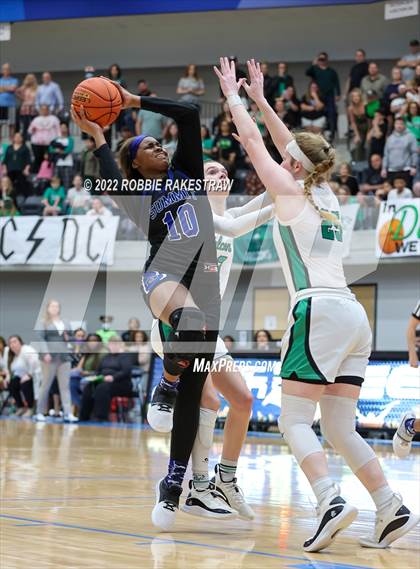 Thumbnail 3 in Lake Dallas vs. Mansfield Summit (UIL 5A Quarterfinals) photogallery.