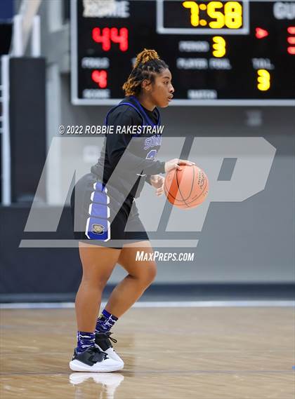 Thumbnail 3 in Lake Dallas vs. Mansfield Summit (UIL 5A Quarterfinals) photogallery.