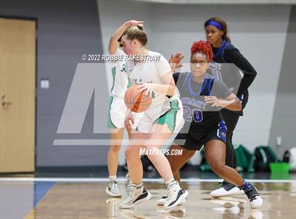 Thumbnail 3 in Lake Dallas vs. Mansfield Summit (UIL 5A Quarterfinals) photogallery.