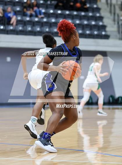 Thumbnail 2 in Lake Dallas vs. Mansfield Summit (UIL 5A Quarterfinals) photogallery.