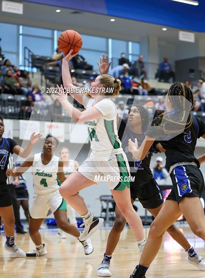 Thumbnail 3 in Lake Dallas vs. Mansfield Summit (UIL 5A Quarterfinals) photogallery.