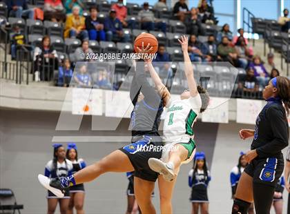 Thumbnail 3 in Lake Dallas vs. Mansfield Summit (UIL 5A Quarterfinals) photogallery.