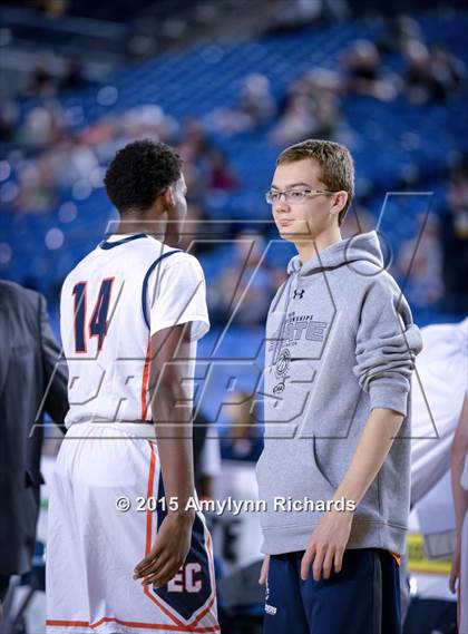 Thumbnail 1 in Eastside Catholic vs. Seattle Prep (WIAA 3A Playoff) photogallery.
