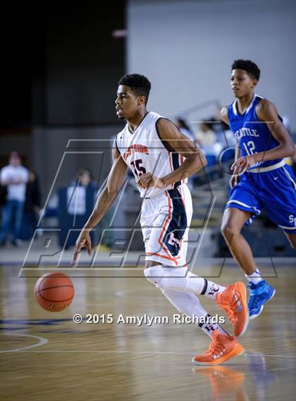 Thumbnail 2 in Eastside Catholic vs. Seattle Prep (WIAA 3A Playoff) photogallery.