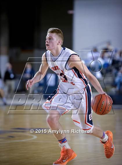 Thumbnail 2 in Eastside Catholic vs. Seattle Prep (WIAA 3A Playoff) photogallery.