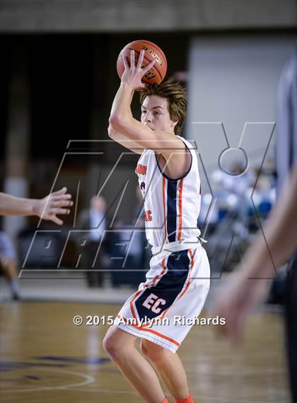 Thumbnail 2 in Eastside Catholic vs. Seattle Prep (WIAA 3A Playoff) photogallery.