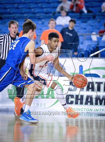 Thumbnail 1 in Eastside Catholic vs. Seattle Prep (WIAA 3A Playoff) photogallery.