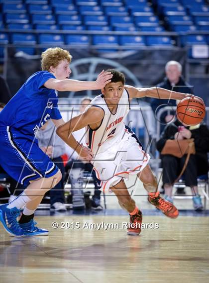 Thumbnail 1 in Eastside Catholic vs. Seattle Prep (WIAA 3A Playoff) photogallery.