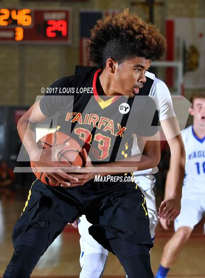 Thumbnail 3 in Fairfax vs. Santa Margarita (Nike Extravaganza) photogallery.