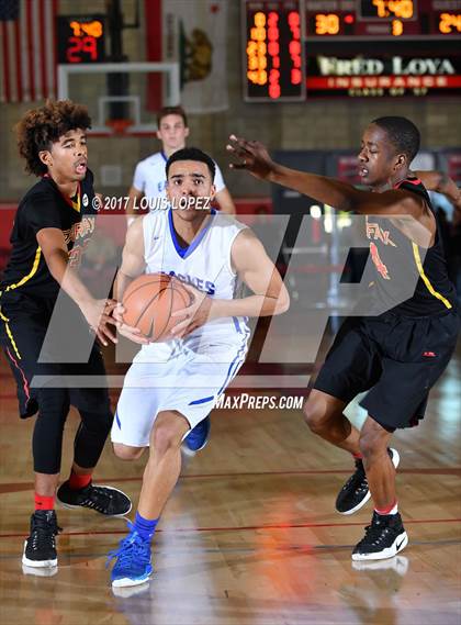 Thumbnail 1 in Fairfax vs. Santa Margarita (Nike Extravaganza) photogallery.