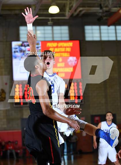 Thumbnail 1 in Fairfax vs. Santa Margarita (Nike Extravaganza) photogallery.
