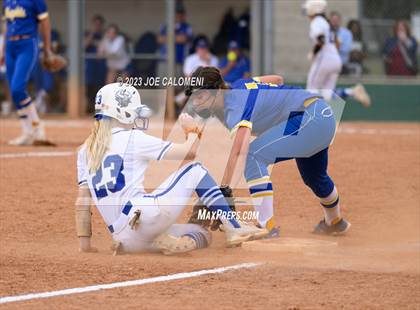 Thumbnail 1 in MacArthur [Douglas] vs Alamo Heights photogallery.