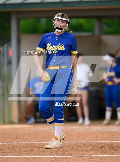 Thumbnail 1 in MacArthur [Douglas] vs Alamo Heights photogallery.