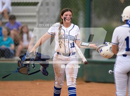 Thumbnail 2 in MacArthur [Douglas] vs Alamo Heights photogallery.