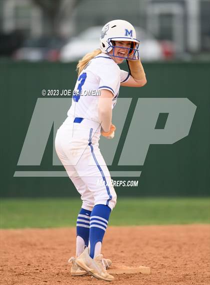 Thumbnail 2 in MacArthur [Douglas] vs Alamo Heights photogallery.